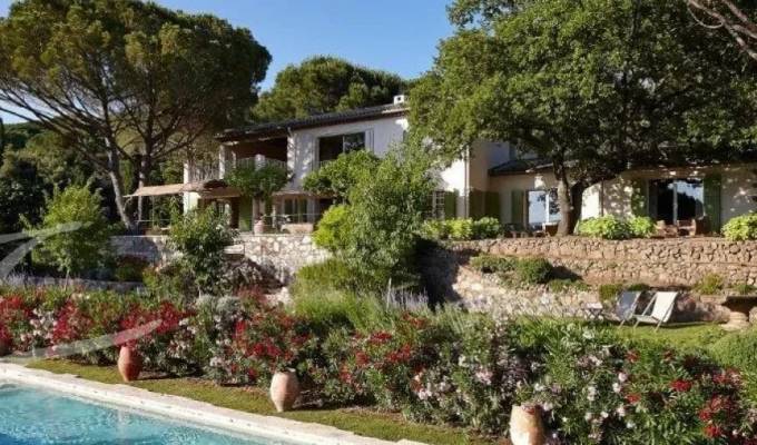 Sale Bastide Grimaud