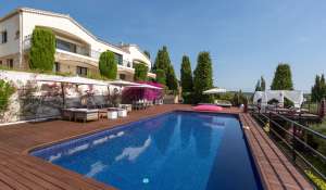 Seasonal rental Property Golfe-Juan