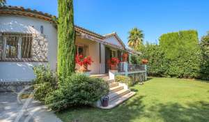 Seasonal rental Villa Antibes