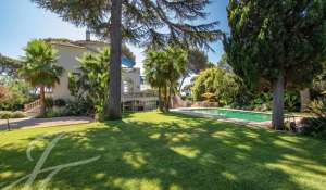 Seasonal rental Villa Antibes